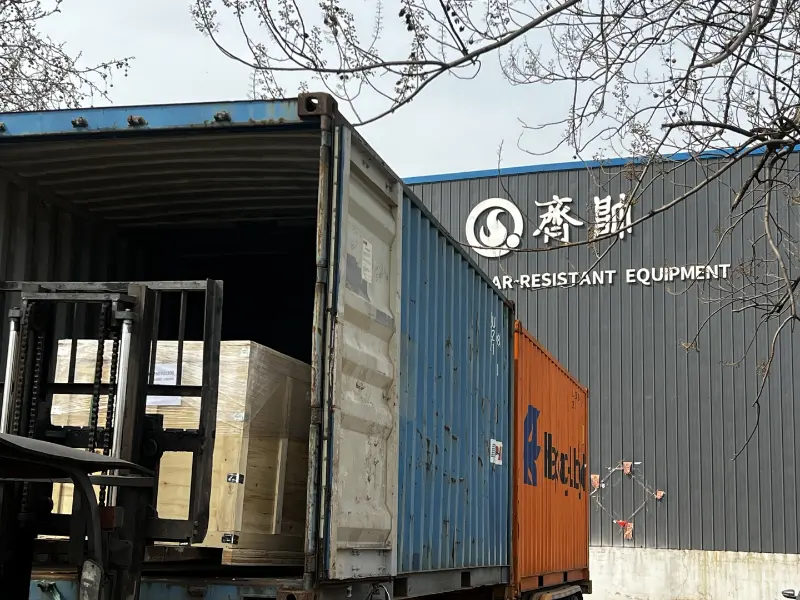 Peralatan Tahan Haus Shandong Qishuai | Pengeluaran dan penghantaran Pelapik Keluli Terbenam Getah Seramik selesai