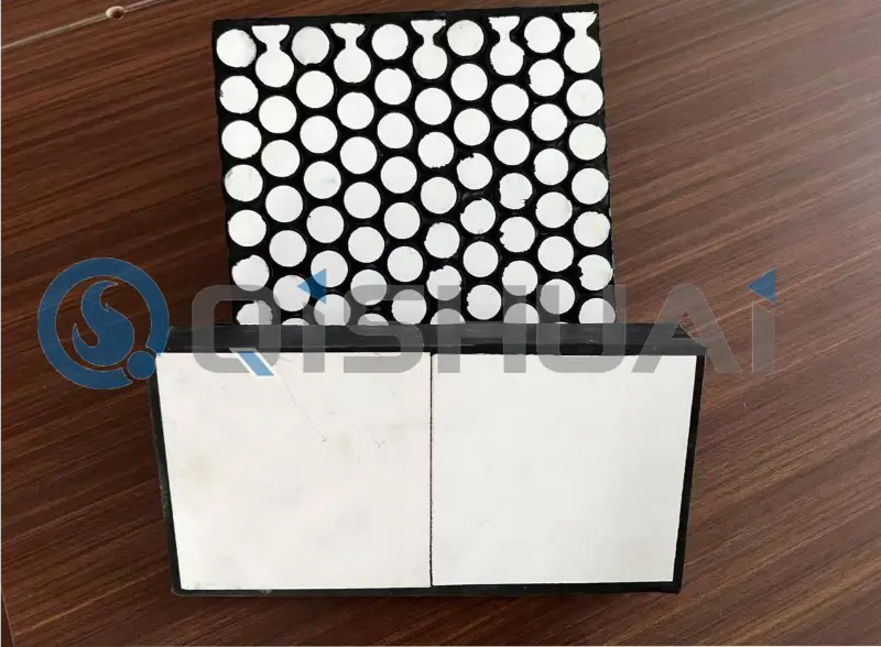 Pelapik Keluli Terbenam Getah Seramik: Penyelesaian Tahan Haus Premium untuk Penghantaran Bahan Pukal